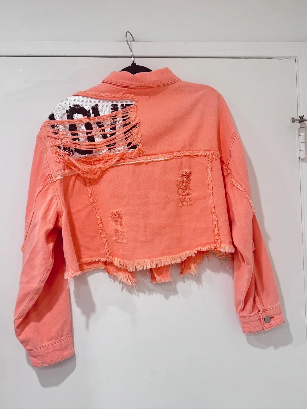 POL Coral Distressed Cropped Denim Jacket Sequin Crochet Boho - Picture 6 of 6